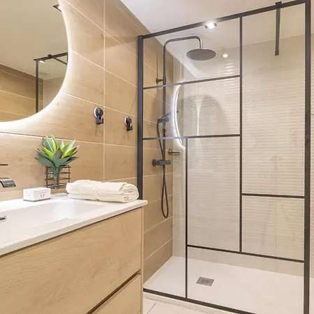 Apartment Puerto Banus Near La Sala By The Sea - Happy *