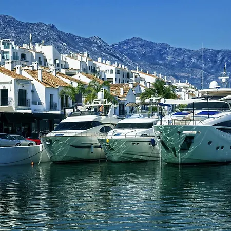Puerto Banus Near La Sala By The Sea - Happy