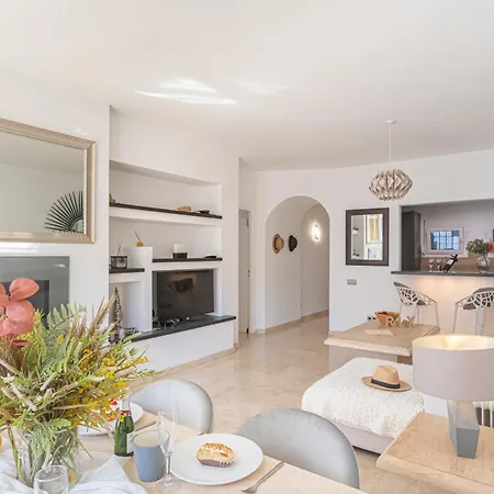 Puerto Banus Near La Sala By The Sea - Happy Apartment *