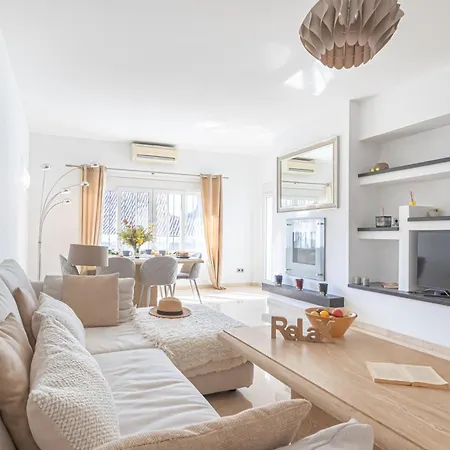 Apartment Puerto Banus Near La Sala By The Sea - Happy